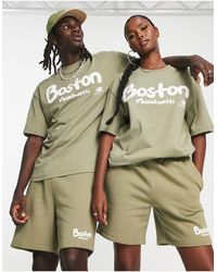 New Balance Uniseks Sweatshirt Met boston-print in het Naturel Dames Kleding voor voor Tops voor Tops met lange mouw 
