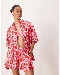 ASOS - – kurzärmlige oversize-hemdbluse mit kunstprint, kombiteil - Lyst