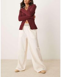 ASOS - Pantalones Marrones Sin Cierres De Pernera Ancha Con Detalle Fruncido En La Cintura De Mezcla De Lino De - Lyst