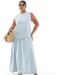 ASOS - Vestido Vaquero Midi Azul Sin Mangas Con Lavado Claro Y Cintura Baja De Asos Design Curve - Lyst