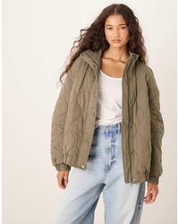 ASOS - Chaqueta Bomber Verde Guateada Con Detalle En El Canesú De -Marrón - Lyst