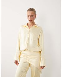 4th & Reckless - Chemise d'ensemble en satin à poignets larges avec poche sur le devant - citron - Lyst