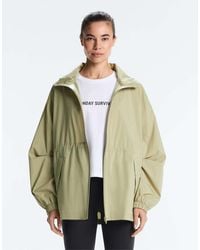 Oysho - Super Extra Lightweight Packable Waterproof 10k Jacket - Lyst