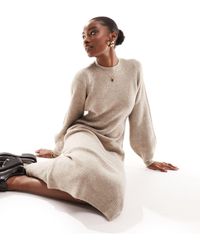 Vero Moda - Aware - vestito maglia midi lavorato color cammello con dettaglio sulle maniche - Lyst