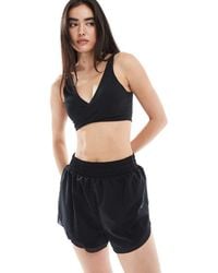 Nike - Nike One Training Dri-Fit High Waisted 3 Inch Frilly Shorts - Lyst