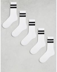 ASOS - Pack De 5 Pares De Calcetines Deportivos Blancos Con Rayas Negras De - Lyst