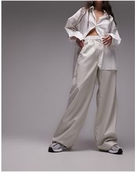 TOPSHOP - Pantalon ajusté ultra large en similicuir - écru - Lyst