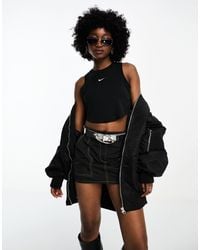 Nike - – essential – geripptes cropped-tanktop - Lyst