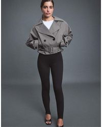 Stradivarius - Short Trench Coat With Padded Shoulders - Lyst