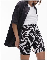 TOPSHOP - Abstract Swirl Printed legging Shorts - Lyst