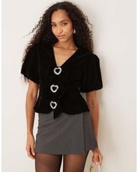 Hope & Ivy - V-neck Velvet Top With Heart Embellished Bows - Lyst
