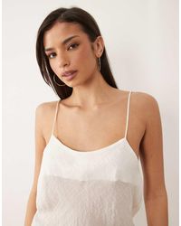 ASOS - Satijnen Cami Top Met Lage Ronde Hals - Lyst