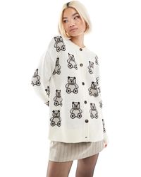 Miss Selfridge - Gilet court oversize en jacquard à motif ourson - Lyst