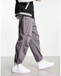 Pantaloni casual, eleganti e chino Bershka da uomo | Sconto online fino al  50% | Lyst