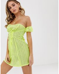 ASOS Neongele Strandjurk Met Blote Schouders, Broderie En Rijgsluiting - Geel