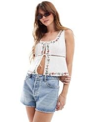 New Look - Embroidered Tie Front Linen Top - Lyst