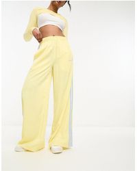 Pantalones amarillos adidas Originals de color Amarillo