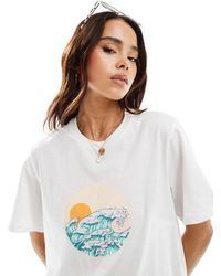 Pieces - Camiseta blanca con estampado en el pecho "miami beach surf club" - Lyst