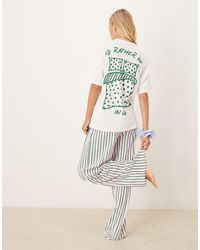ASOS - Oversized T-Shirt Met 'Bed'-Print En Gestreepte Broek Met Wijde Pijpen - Lyst