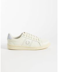 Fred Perry - Baskets en cuir - écru et bleu cendré - Lyst