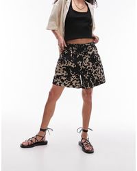 TOPSHOP - Abstract Leopard Print Pull On Shorts - Lyst