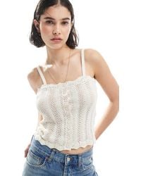 Vero Moda - Top All'Uncinetto Con Spalline Sottili E Bottoni Color Crema - Lyst