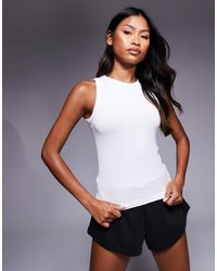 4505 - Seamless Lightweight Rib 90S Racer Vest - Lyst