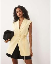 ASOS - Chaleco De Traje Largo Con Cinturón Anudado En Conjunto Color Crema-Amarillo - Lyst