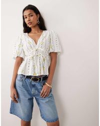 Nobody's Child - Cordelia V-neck Puff Sleeve Tie Detail Top - Lyst
