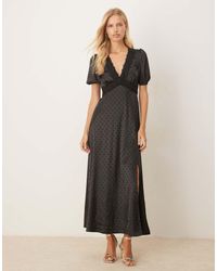 Lovedrobe - Polka Dot Short Sleeve V Neck Midaxi Dress - Lyst