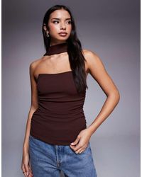 ASOS - Top Largo Marrón Con Diseño Estructurado, Escote Palabra De Honor Y Detalle De Fular De - Lyst