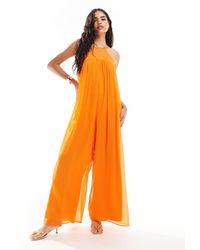 ASOS - Mono Largo Naranja De Corte Trapecio Con Cuello Halter De Chifón De - Lyst