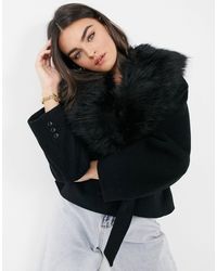 & Other Stories Manteau en laine mélangée avec ceinture et bords en fausse fourrure - Noir