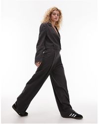 TOPSHOP - Pantaloni a fondo ampio grigio antracite a pieghe - Lyst