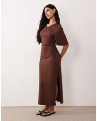 ASOS - Short Sleeve V Neck Midaxi Ruched T Shirt Dress With Split - Lyst