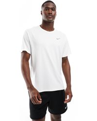 Nike - – miler dri-fit – t-shirt - Lyst
