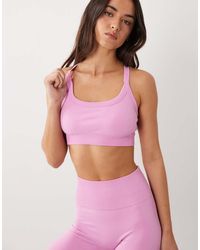 4505 - Sculpting Seamless Medium Support Convertible Strap Sports Bra - Lyst