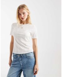 ONLY - Ajourgebreid T-Shirt Met Geschulpte Rand - Lyst