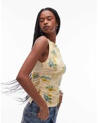 TOPSHOP - Top Senza Maniche Color Latticello Con Scollo A Barchetta E Stampa A Fiori Sfocata - Lyst