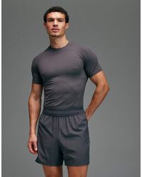 4505 - Seamless Physique Defining Muscle Fit Compression Base Layer T-shirt - Lyst