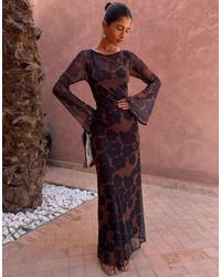 Never Fully Dressed - Vestido Maxi De Malla Con Manga Larga Y Cuello Redondo En Estampado De Amapolas - Lyst