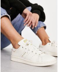 Adidas Originals Stan Smith Vintage Sneakers In White And