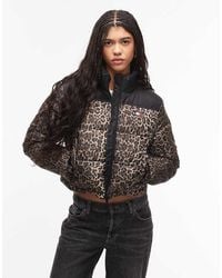 Tommy Hilfiger - Piumino Taglio Corto Con Stampa Leopardata - Lyst