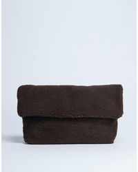 TOPSHOP - – georgia – gefaltete clutch aus teddystoff - Lyst