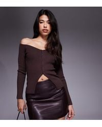 Kaiia - Exclusive Off Shoulder Button Split Front Long Sleeve Knitted Top - Lyst