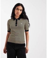 Fred Perry - Camisa Negra Y Dorada De Manga Corta Con Estampado De Cuadros Dameros Con Logo De Punto De - Lyst