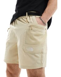 The North Face - Heritage class v pathfinder - pantaloncini cargo beige con cintura - Lyst
