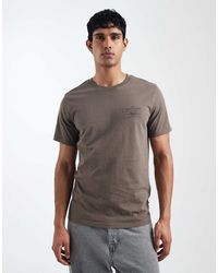Levi's - Embroidered Chest Logo Relaxed T-shirt - Lyst