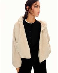 Bershka - Veste à capuche en fausse fourrure - beige - Lyst