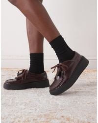 Clarks - Torview - chaussures en cuir avec pampilles et détail à chevrons - foncé - Lyst